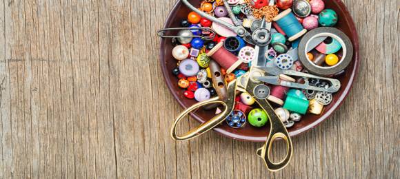 How to mix and match different colors and types of beads for jewelry