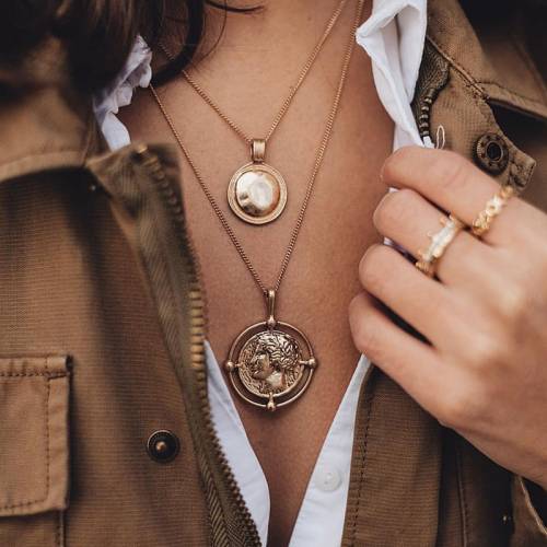 IPARAM Gold Color Hanging Portrait Coin Chain Choker Necklace Female Layered Charms Pendant Chokers Necklaces Bohemia Jewelry