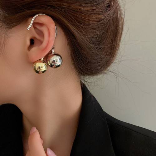 2022 New Trendy Double Ball Clip Earrings Ear Hook Punk Metal Ear Clips Non Pierced Ear-hook Cuff Earrings Women Wedding Jewelry
