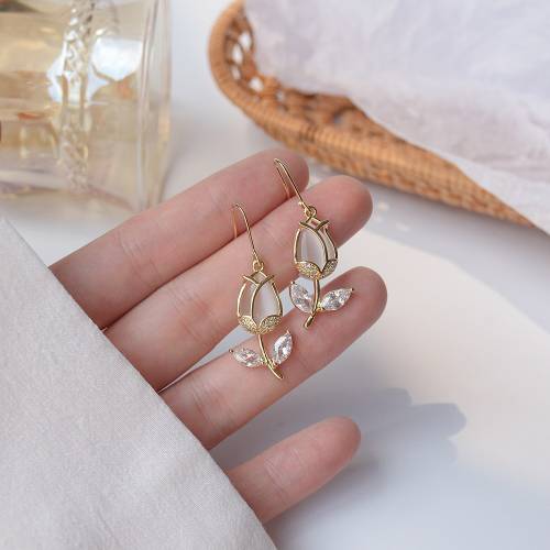 New design 14K real gold exquisite micro-inlaid zircon cat‘s eye tulip temperament flower ear hook literary earrings for women