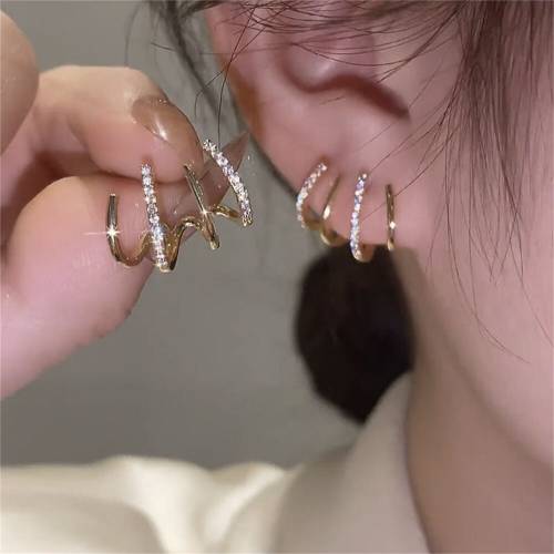 New Korean Earing Claw Ear Hook Stud Earrings for Women Shiny Exquisite Geometric Rake Shape Micro Inlaid Zircon Earring Jewelry