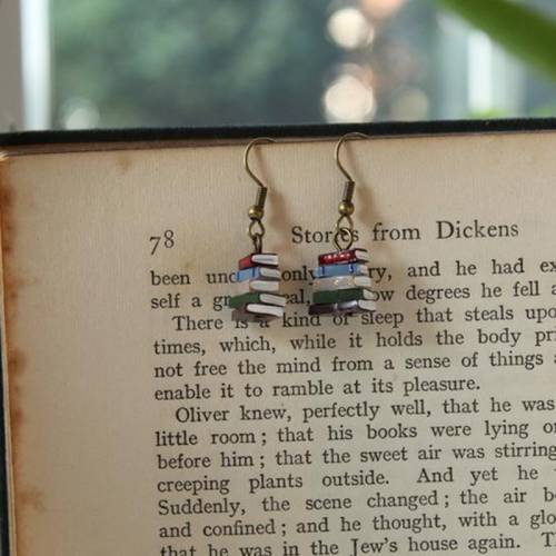 Stack of Books Earrings Library Colours Jewelry For Book Lovers Gift Miniature Book Hooks Reader Rainbow Metal Bookworm KL30FO2