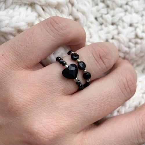 Classic Natural Stone Rings Gothic Black Color Stainless Hematite Heart Beads Ring for Women Wedding Birthday Jewelry Gifts