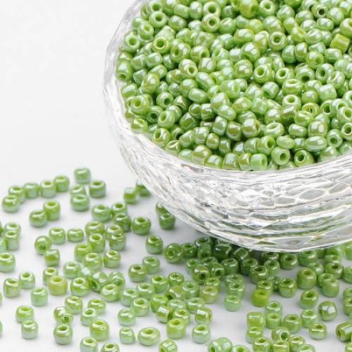 ORNALAND 8/0 Glass Seed Beads - Opaque Colors Lustered - Round - Green Yellow - 3mm - Hole: 1mm - about 3600pcs/bag