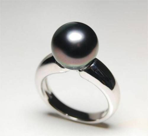Genuine stunning natural round AAA+ 10-11mm tahitian black pearl ring