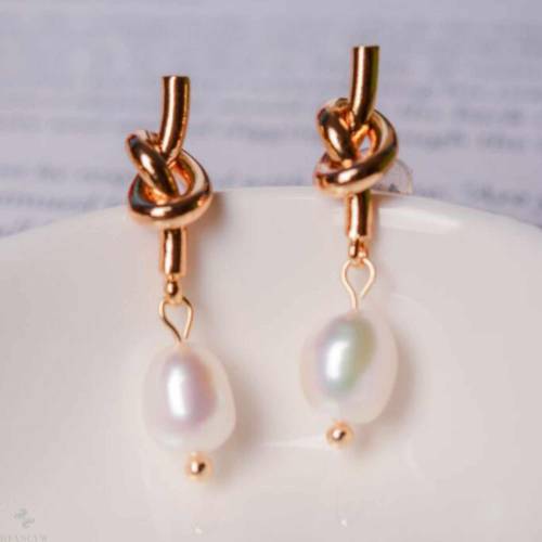 Natural white Freshwater round Pearl Gold 14k Earring gift Halloween Easter Freshwater VALENTINE‘S DAY Classic Fashion Cultured