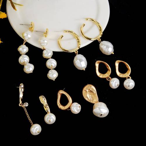 New Baroque Irregular Natural Pearl Earrings Women‘s Metal Geometric Square Round Earrings 2021 Fashion Wedding Jewelry