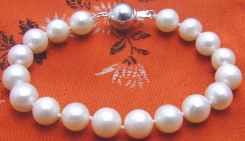 Qingmos 9-10mm Round Super Luster Natural Freshwater White Pearl Bracelet for Women Jewelry 75 With 10mm Round Ball Clasp