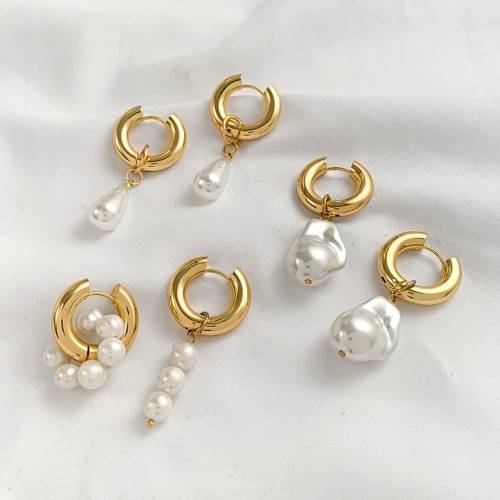 Trendy Asymmetry Natural Pearls Dangle Earrings Punk Stainless Steel Round Circle Huggie Earrings Jewelry Gift for Women